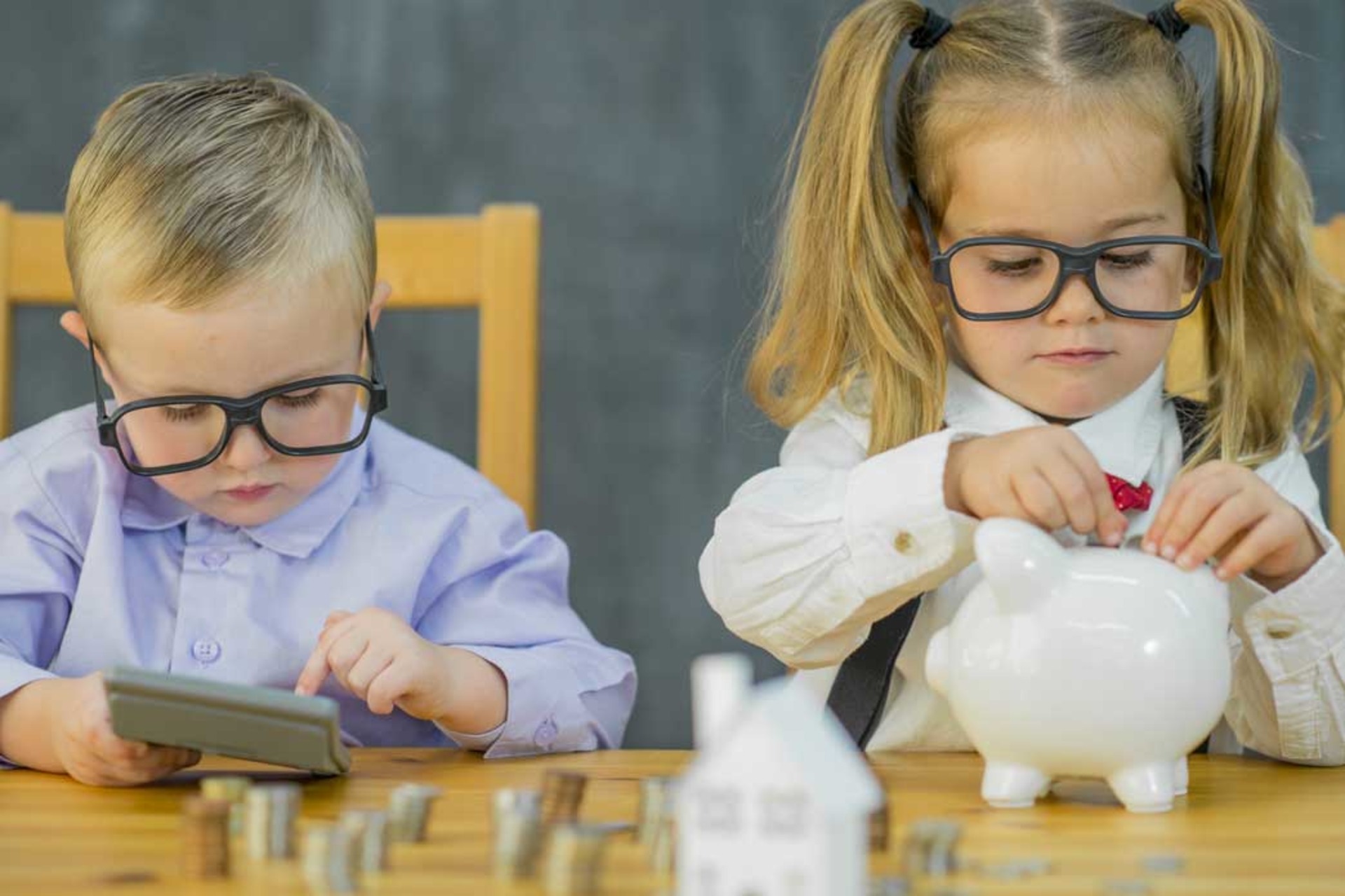 Image d'enfants avec des lunettes